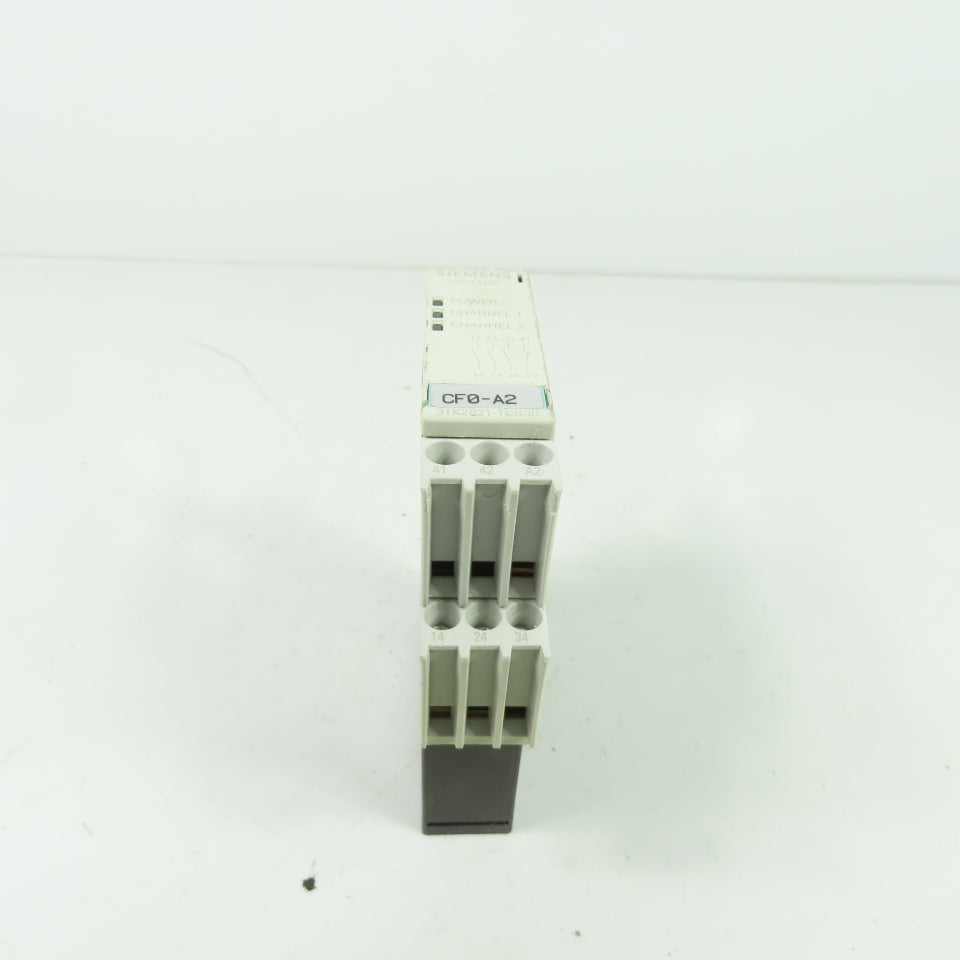Siemens 3TK2821-1CB30 Siguard Safety Relay 24V AC/DC 1kA