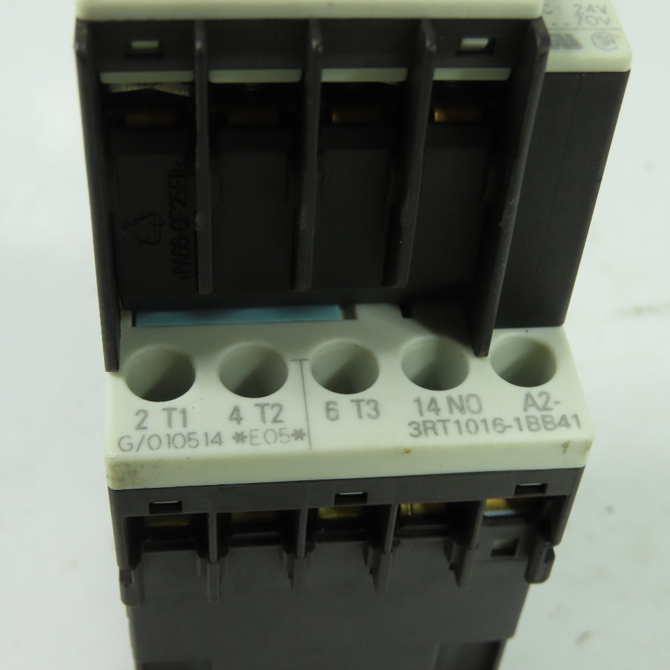 Siemens 3RT1016-1BB42 600V 3-Pole Contactor 24VDC W/ 3RH1911-1HA22