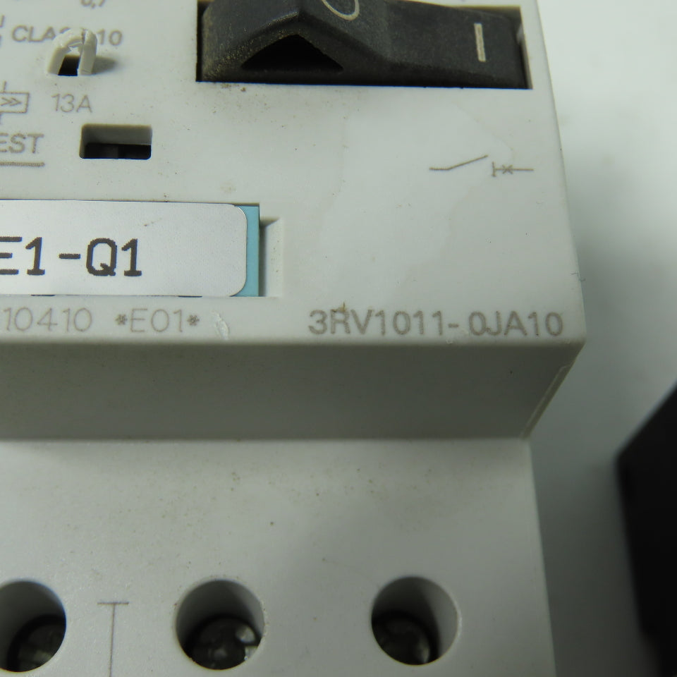 Siemens 3RV1011-0JA10 3Pole Manual MotorStarter Circuit Breaker 600V 1A Lot Of 3