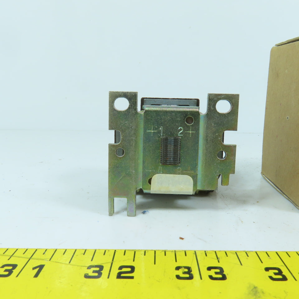 Honeywell 7926 R4222K 1074 General Purpose Relay 120V Coil 125VA NEW