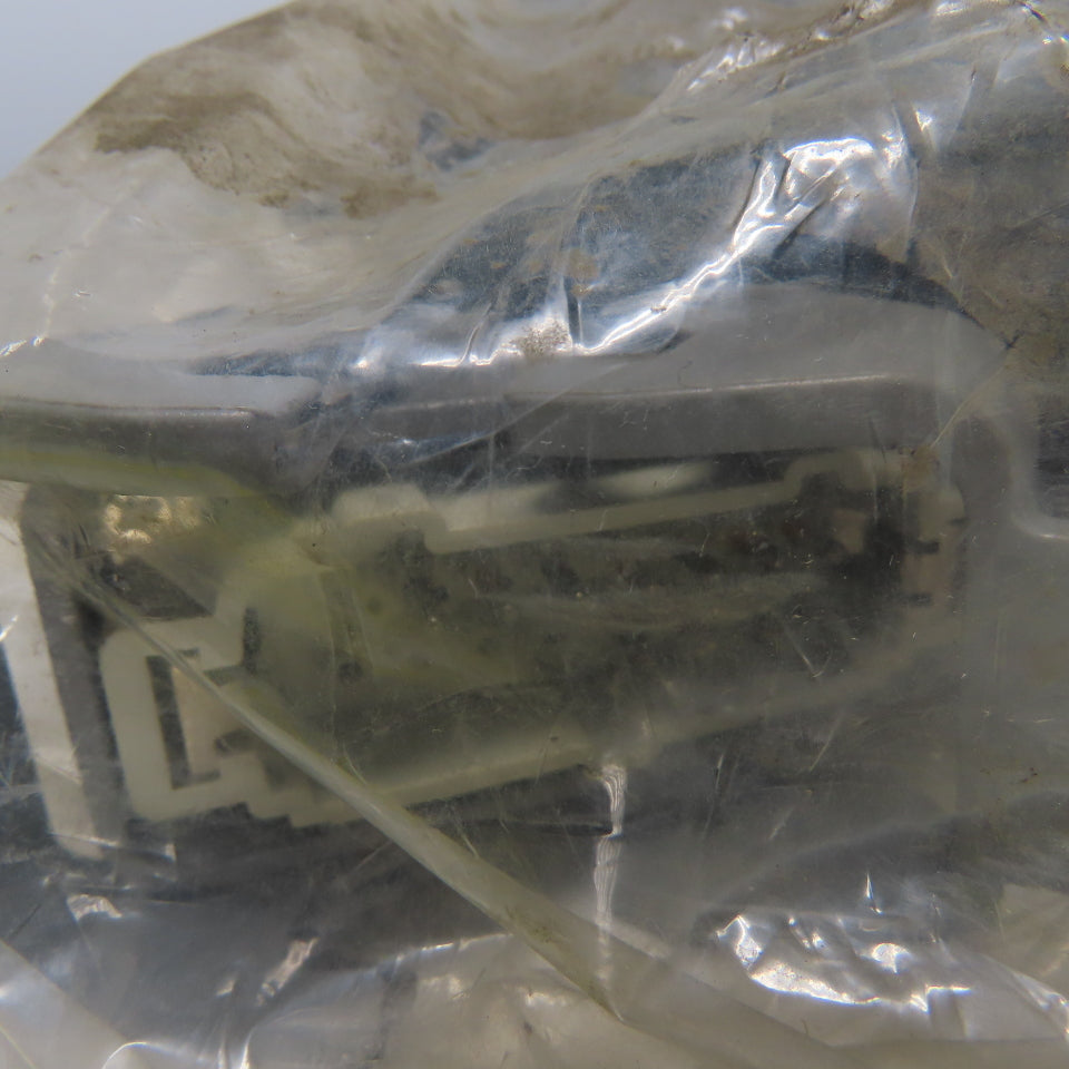 Harting RDC-116578 14 Pin Female Connector 16 Pin Male Connector 221821B