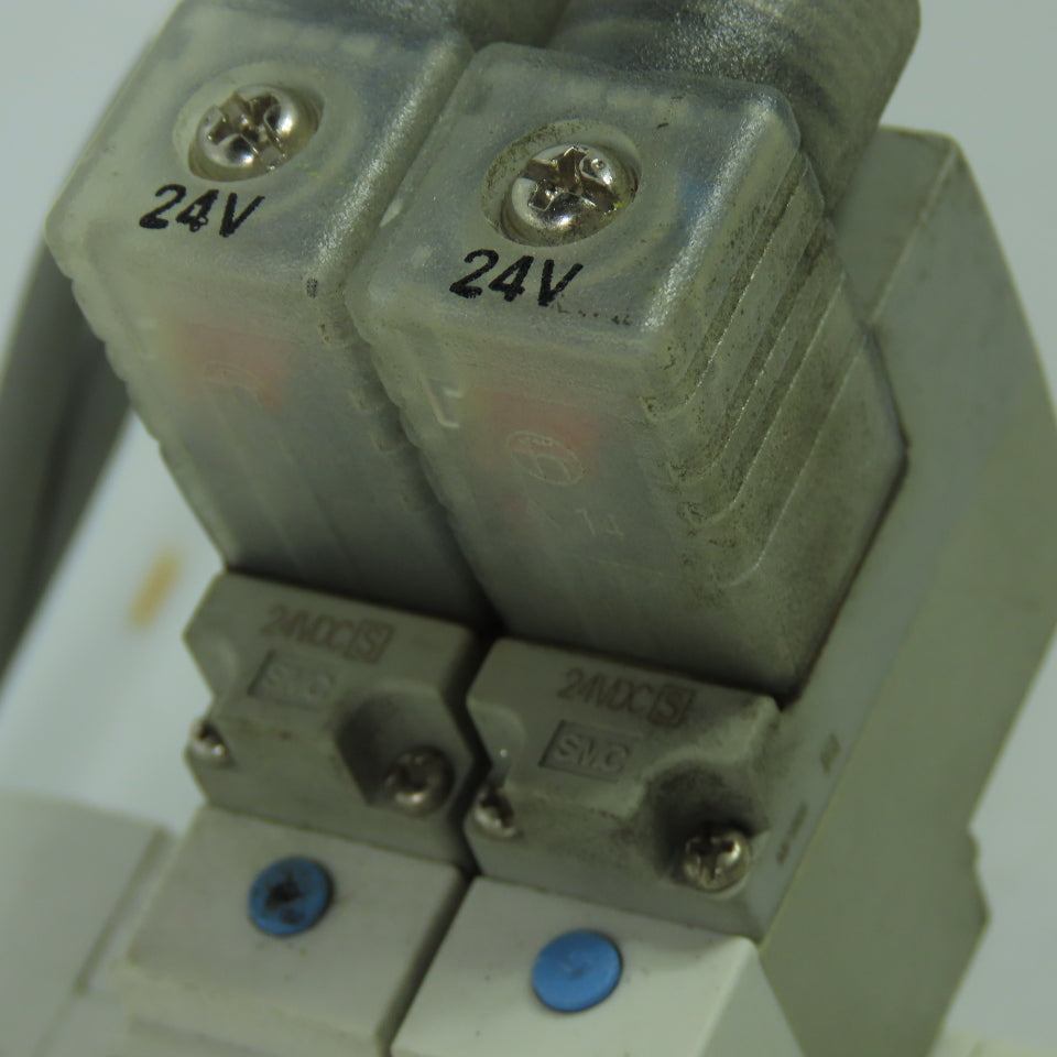 SMC SY5140-5DZ 2 Pneumatic Solenoid Valve Manifold 0.7MPa 24VDC SS5Y5-45-03D-N7