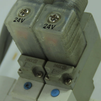 SMC SY5140-5DZ 2 Pneumatic Solenoid Valve Manifold 0.7MPa 24VDC SS5Y5-45-03D-N7