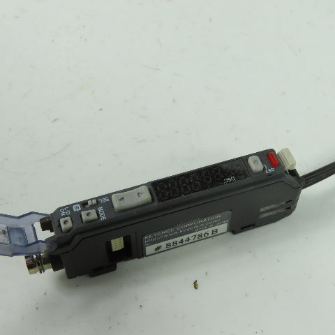 Keyence FS-V32CP Photoelectric Fiber Optic Amplifier 4-Pin 12-24VDC 100mA