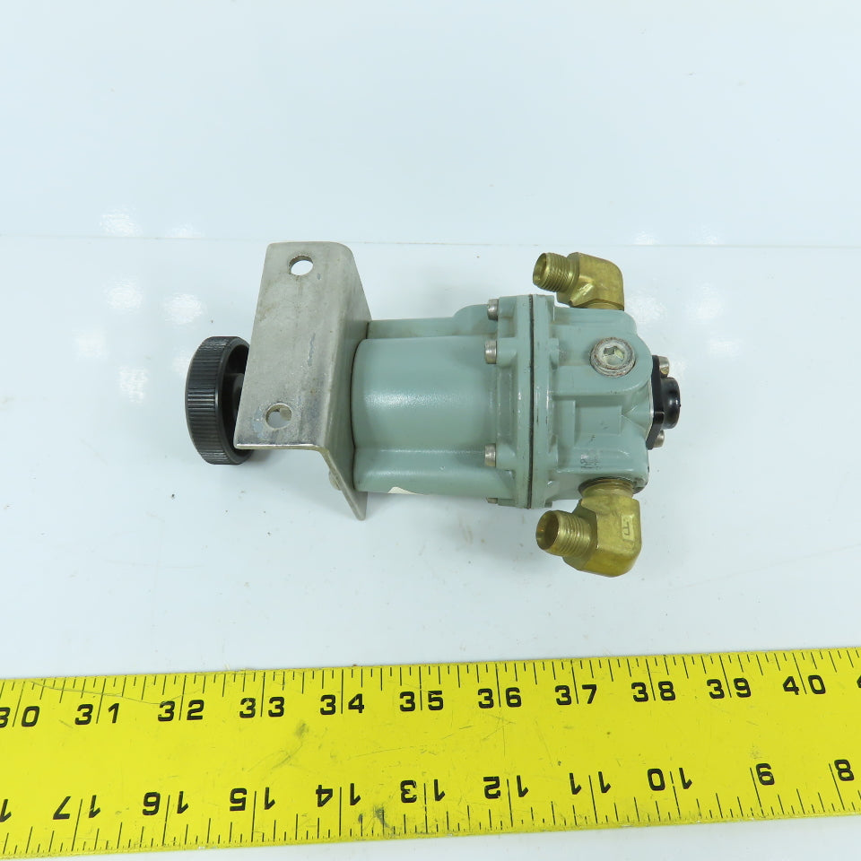 Beloit MC2-75-120B Compressed Air Regulator 60PSI Out 250PSI In 3/8" NPT