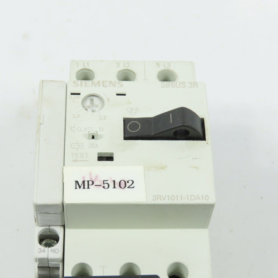 Siemens 3RT1015-1AK61 Sirius 3R 5HP Contactor 120V Coil W/ 3RV1011-1DA10