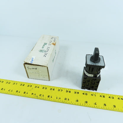 Moeller T0-5-8270/EZ 3-Position Rotary Selector Switch 1/3PH 10HP 16 Amp NEW