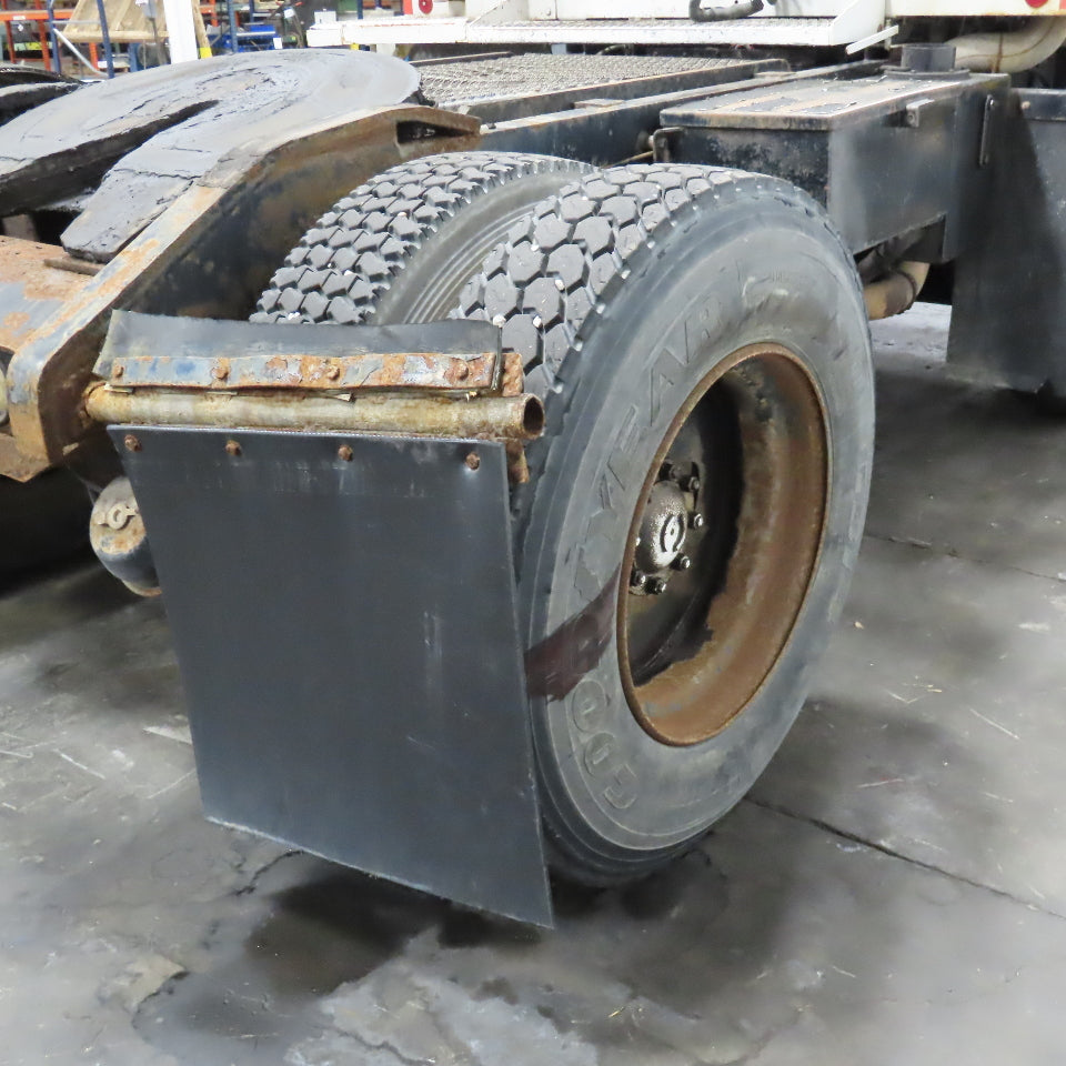 Capacity TJ4000D V8 LP Gas Trailer Jockey Yard Dog Spotter Truck 1984 AS/IS
