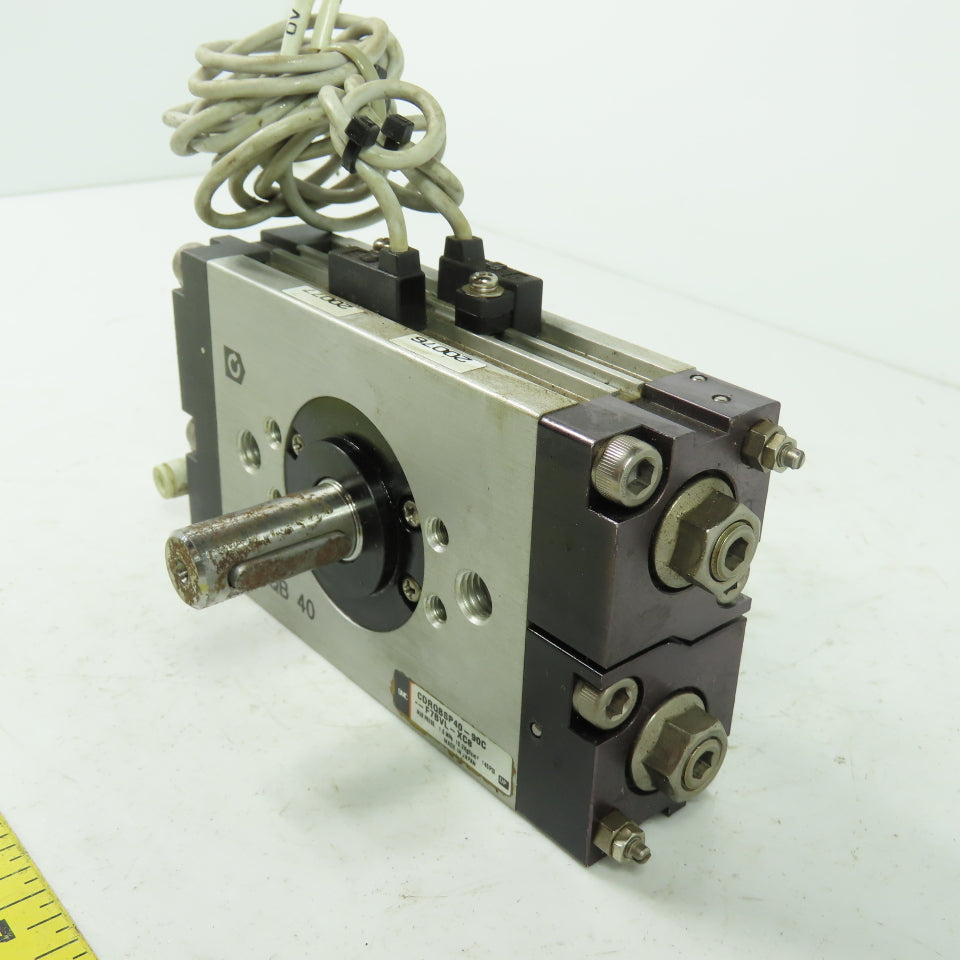 SMC CDRQB 40 Rotary Actuator Cylinder 1.0MPa 145PSI 15mm Shaft