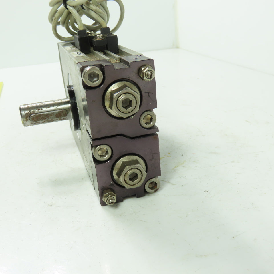 SMC CDRQB 40 Rotary Actuator Cylinder 1.0MPa 145PSI 15mm Shaft