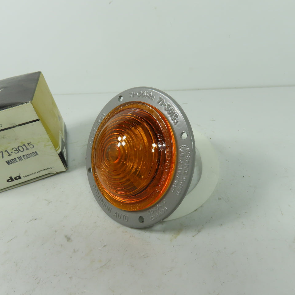 Dominion Automotive 71-3015 Saf-T-Ray Amber Clearance Light Assembly