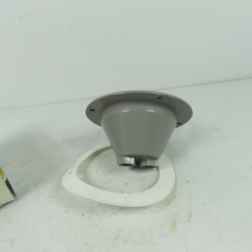 Dominion Automotive 71-3015 Saf-T-Ray Amber Clearance Light Assembly