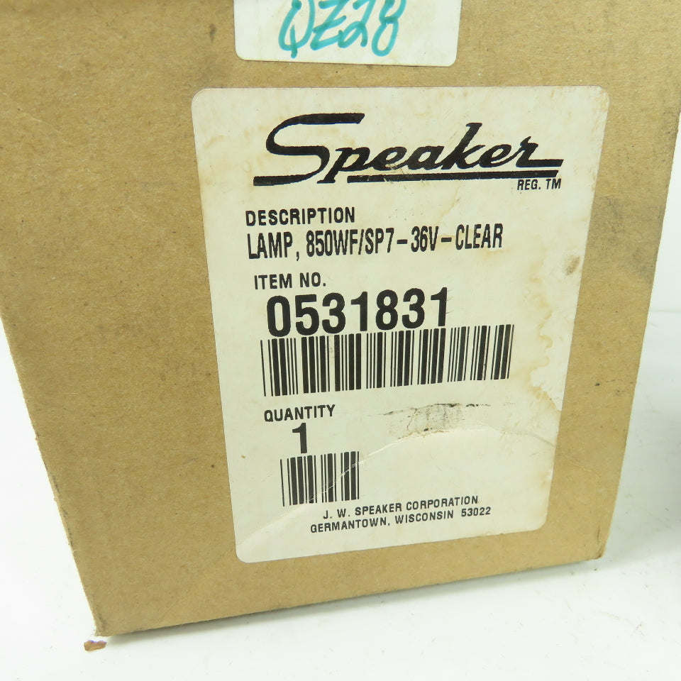 Speaker 850WF/SP7-36V-Clear Lamp Light W/Mounting Bracket