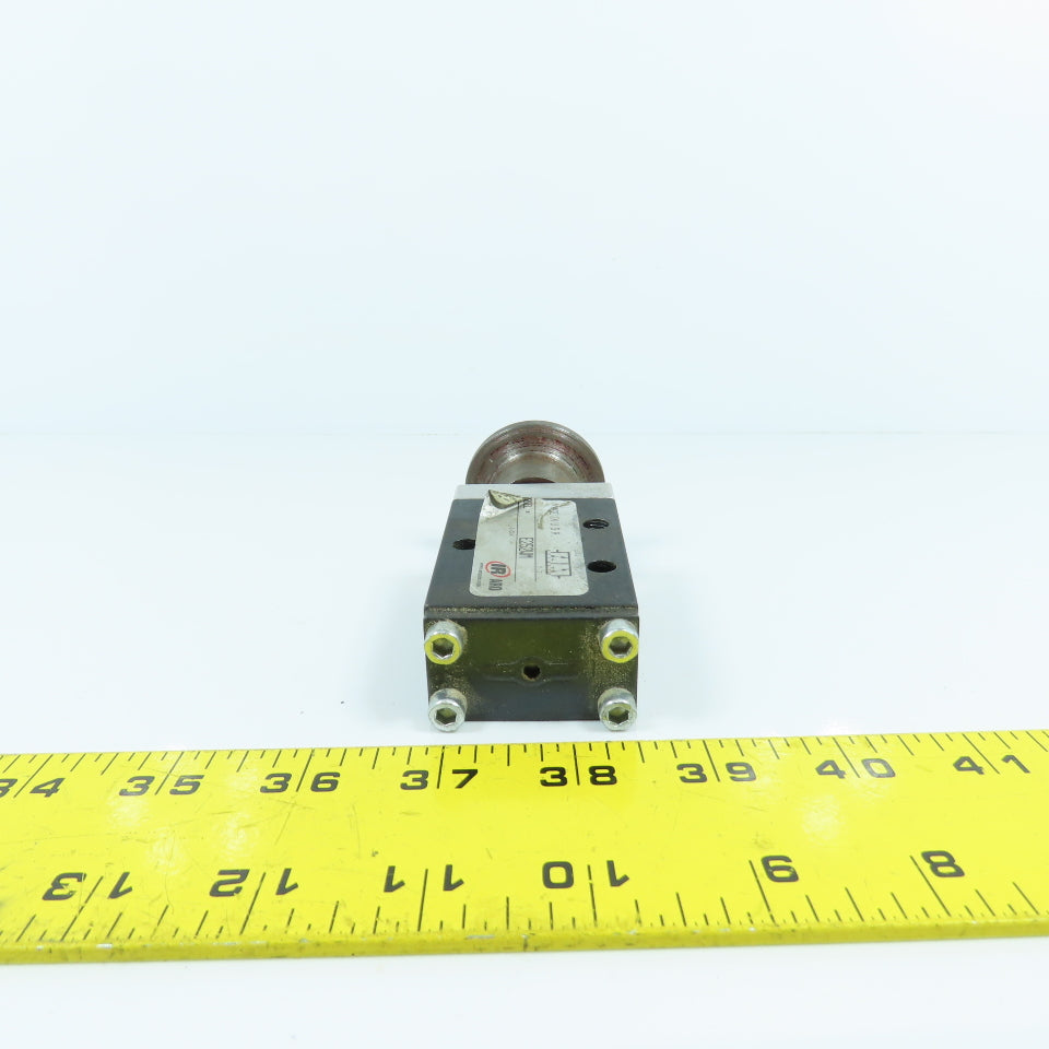 Ingersoll Rand ARO E252WM 3/2 Position Manual Directional Control Valve
