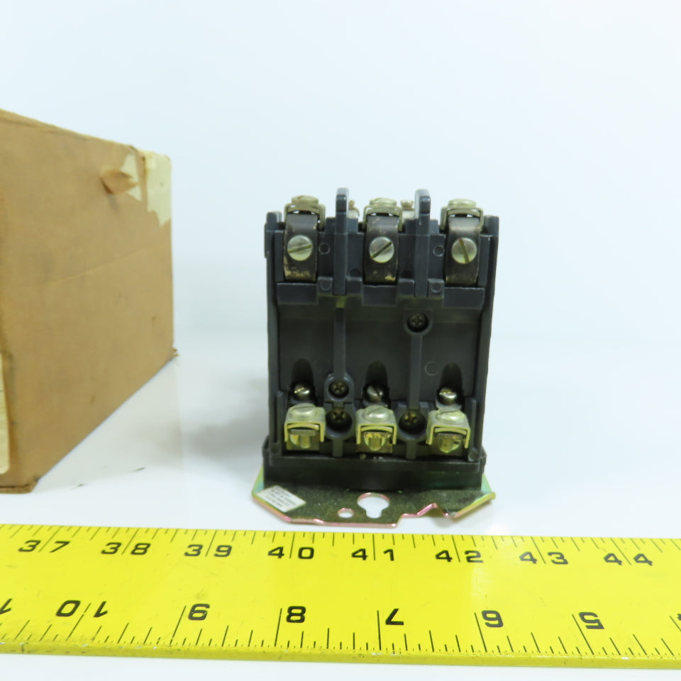 Allen Bradley 500-Y688601/1 Size 0 Starter Contactor 5HP 120V 40HZ Coil 18A 600V