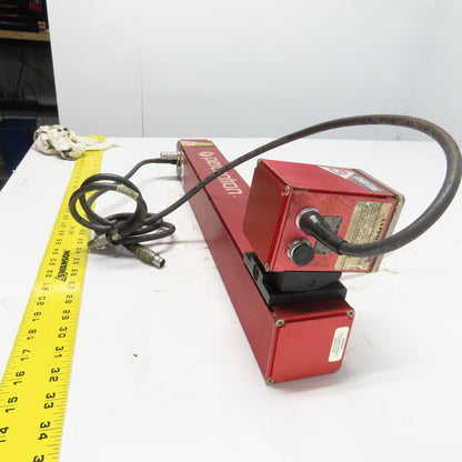 Perceptron 917-4019 Digital Surface Sensor Rev D W/ 515-0108 LED Flood Light