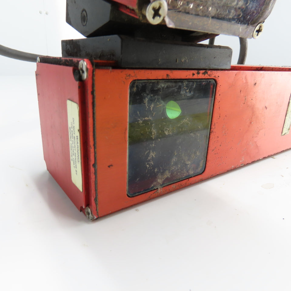 Perceptron 917-3008 Digital Surface Sensor Rev 1 W/ 515-0095 LED Flood Light