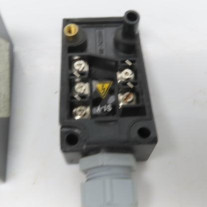 Escort Memory RS427-20 Read Only Interface Controller Block W/Base
