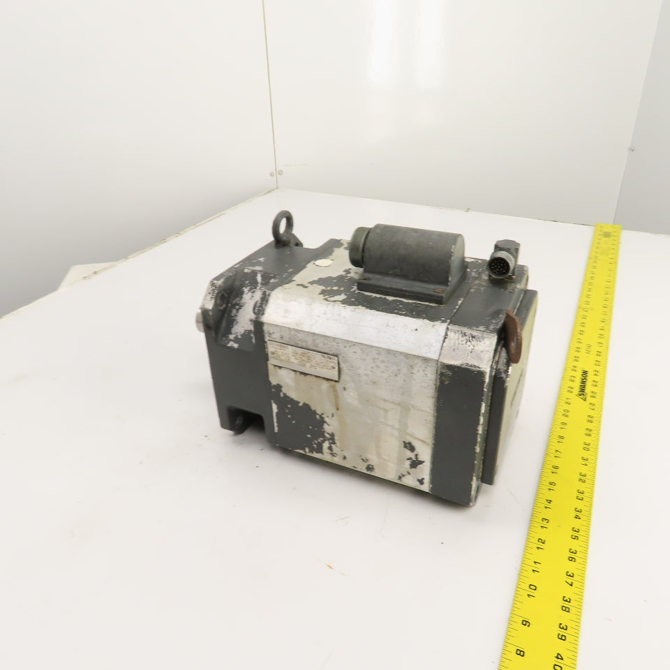 Siemens 1FT6102-8AB71-4AA1 3.8kW Servo Motor 1500RPM W/ Encoder B01-2048-S/R