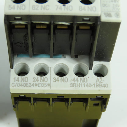 Siemens 3RH1140-1BB40 Sirius 24V DC Contactor Relay W/ Aux Blocks Lot Of 2