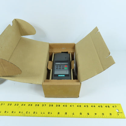 Siemens 6SE6400-0BP00-0AA0 Operator Panel W/6SE6401-1DF00-0AA0 Mount & Cable NEW