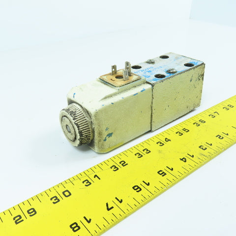Vickers DG4V-3-7A-M-U-H7-60 4/2 Position Hydraulic Directional Control Valve