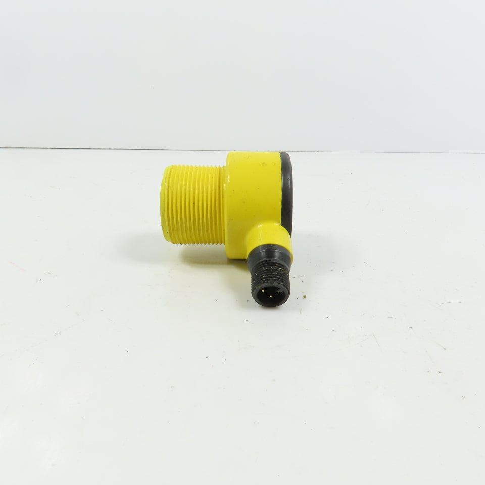 Banner T30SN6FF200Q Fixed Field Photoelectric Sensor 10-30.VDC