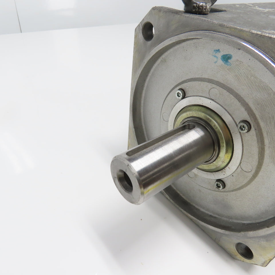 Siemens 1FT6105-8AF71-1AA1 3Ph Brushless Servo Motor 285VY W/ Encoder B01 2048
