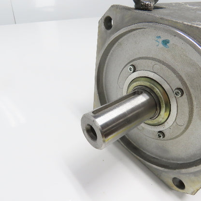 Siemens 1FT6105-8AF71-1AA1 3Ph Brushless Servo Motor 285VY W/ Encoder B01 2048