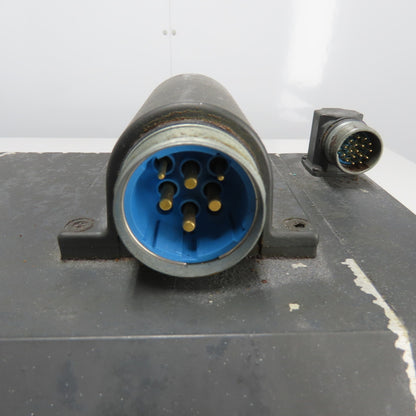 Siemens 1FT6105-8AF71-1AA1 3Ph Brushless Servo Motor 285VY W/ Encoder B01 2048