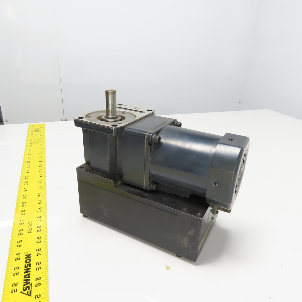 Oriental Motor 5GU120RH 120:1 Ratio Gear Head W/ Reversable 5RK60GU-AWT 110V
