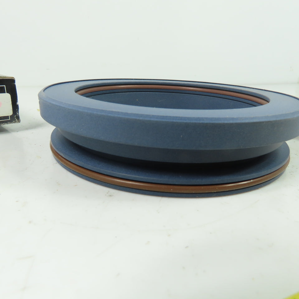 Garlock Klozure 29516-7098 Iso-Gard Bearing Isolator 3.938" ID 4.960" OD