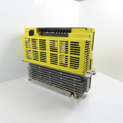 Fanuc A06B-6066-H233 AC Servo Amplifier C Series