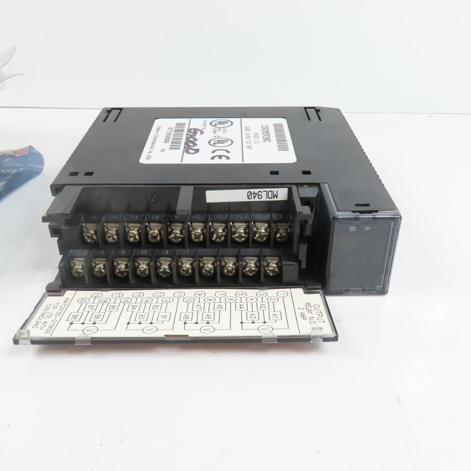 GE Fanuc IC693MDR390C 8 Point 24VDC Mixed I/O Relay Module (Very Clean)