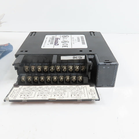 GE Fanuc IC693MDR390C 8 Point 24VDC Mixed I/O Relay Module (Very Clean)