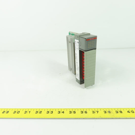 Allen Bradley 1746-0A16 Ser C SLC500 Output Module W/Heatsink