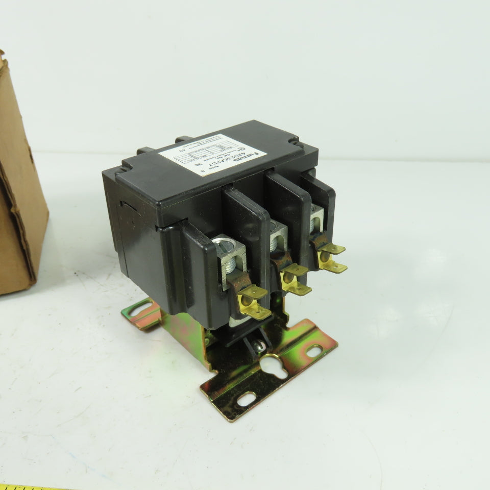 Furnas 42DE35AFD7 3-Pole Magnetic Contactor 600V 15Hp 50/60Hz 120V Coil