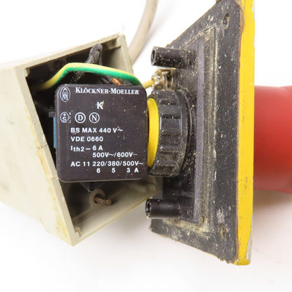 Klockner Moeller 600V Push Pull Release Emergency Stop Switch