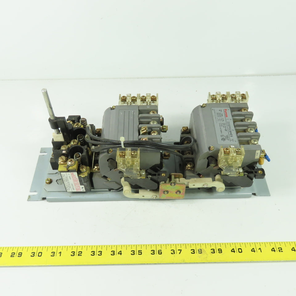 Furnas 22DP32A*E6 Ser B 600VAC Reversing Motor Starter 27A 120V Coil