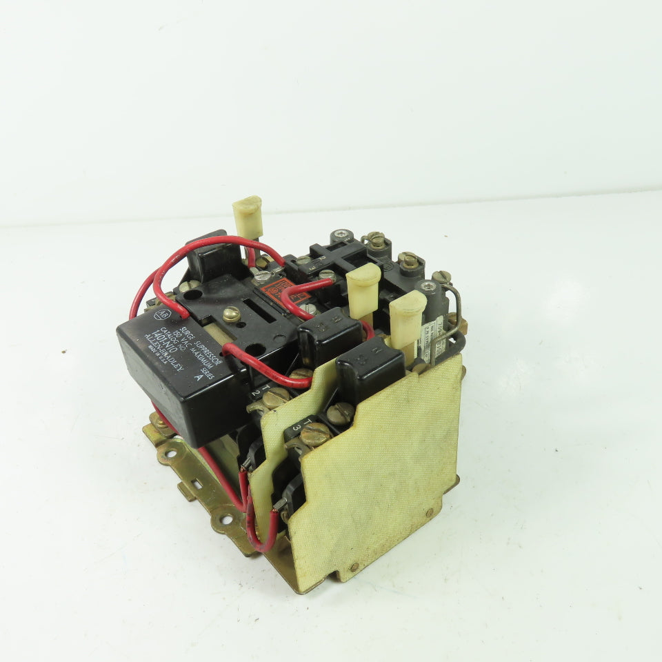 Allen Bradley 709-A0B103 Ser K Size 0 Motor Starter 5HP 120V Coil W/ 1401-N10