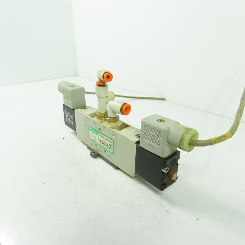 Numatics L12BB552B000061 145PSI Pneumatic Solenoid Valve 1/4" NPT 24VDC Coil