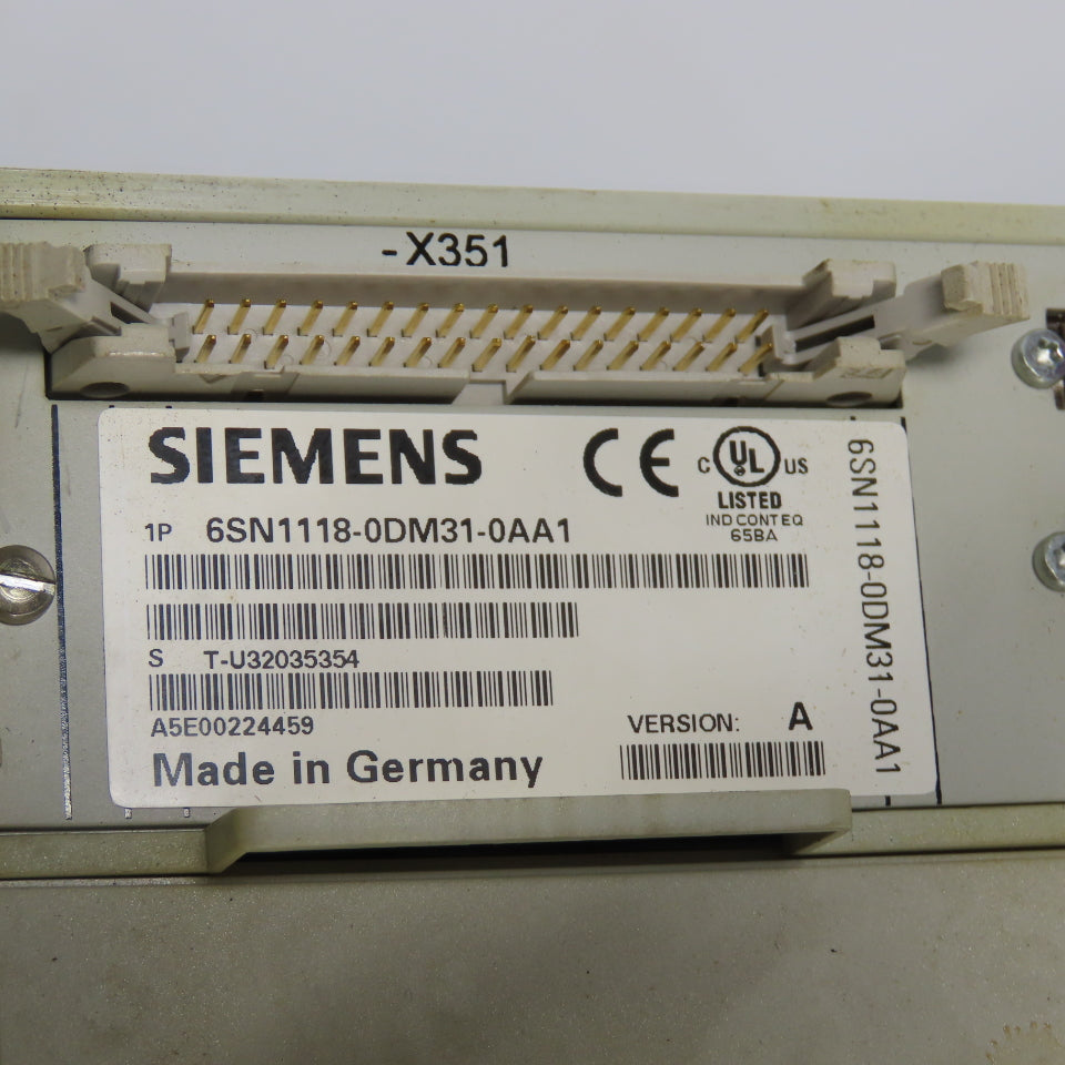 Siemens 6SN1118-0DM31-0AA1 Control Module Simodrive 6SN1123-1AB00-0CA2 Module