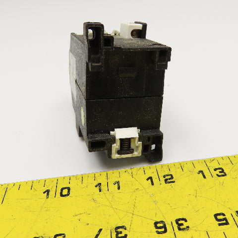 Klockner Moeller DIL 08-22-NA 300VAC 10A Max Contactor 110V 60Hz Coil