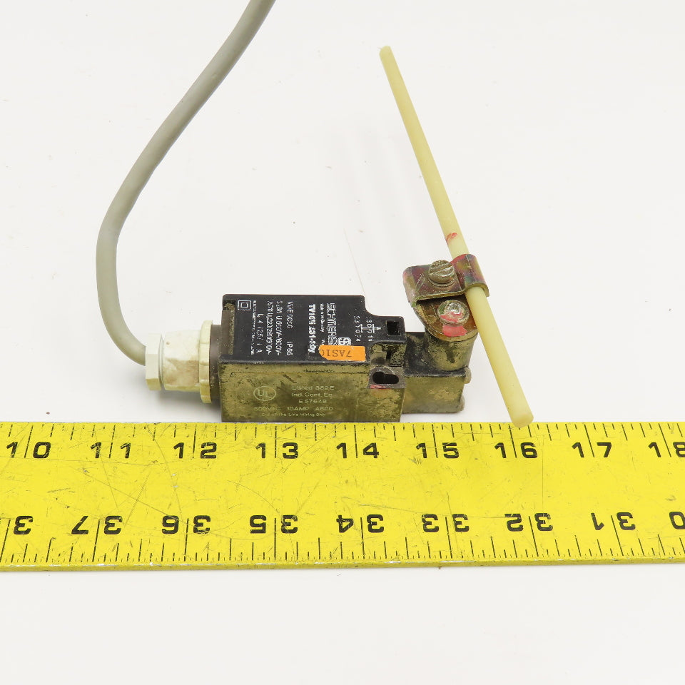 Schmersal TV10H 231-20Y 600V Limit Switch