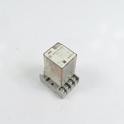 Allen Bradley 700-HA32A1 General Purpose Tube Base Relay 120VAC Coil W/ Base