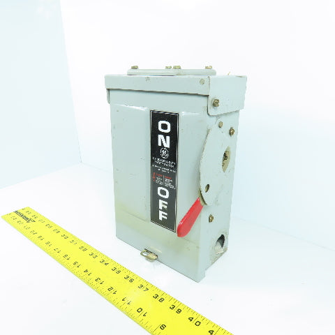 GE TG3221R Fusible General Duty 30A Safety Disconnect Switch 240VAC 3R Enc.
