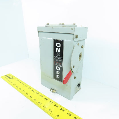 GE TG3221R Fusible General Duty 30A Safety Disconnect Switch 240VAC 3R Enc.