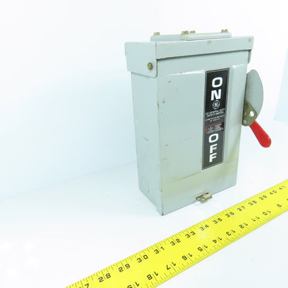 GE TG3221R Fusible General Duty 30A Safety Disconnect Switch 240VAC 3R Enc.
