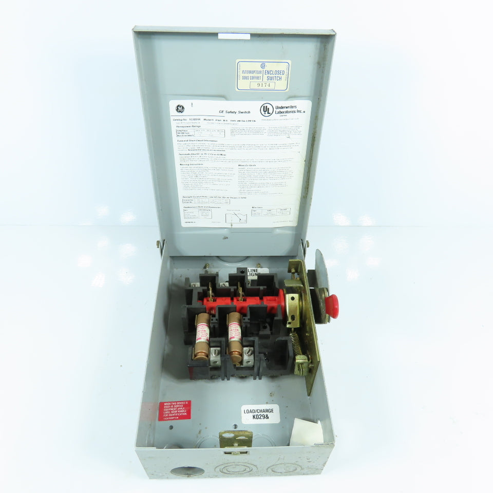 GE TG3221R Fusible General Duty 30A Safety Disconnect Switch 240VAC 3R Enc.