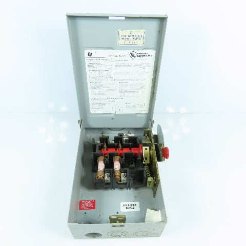 GE TG3221R Fusible General Duty 30A Safety Disconnect Switch 240VAC 3R Enc.
